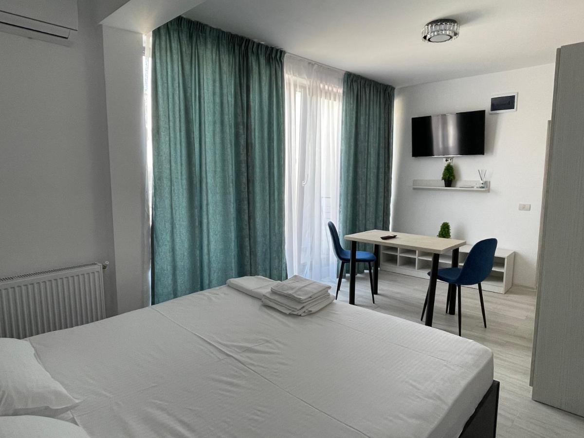 Aquazure Studio Residence Năvodari Екстериор снимка